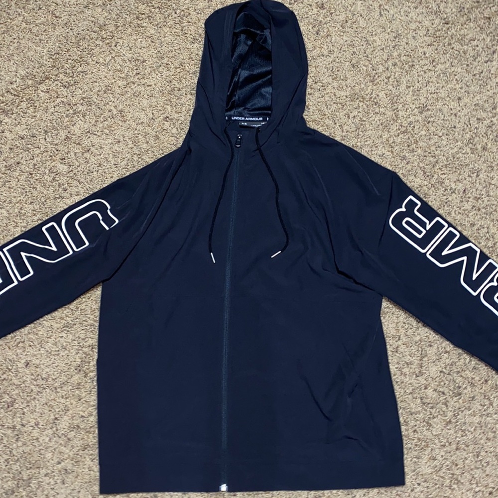 Men’s Under Armour Zip-Up - Size L - Never Worn